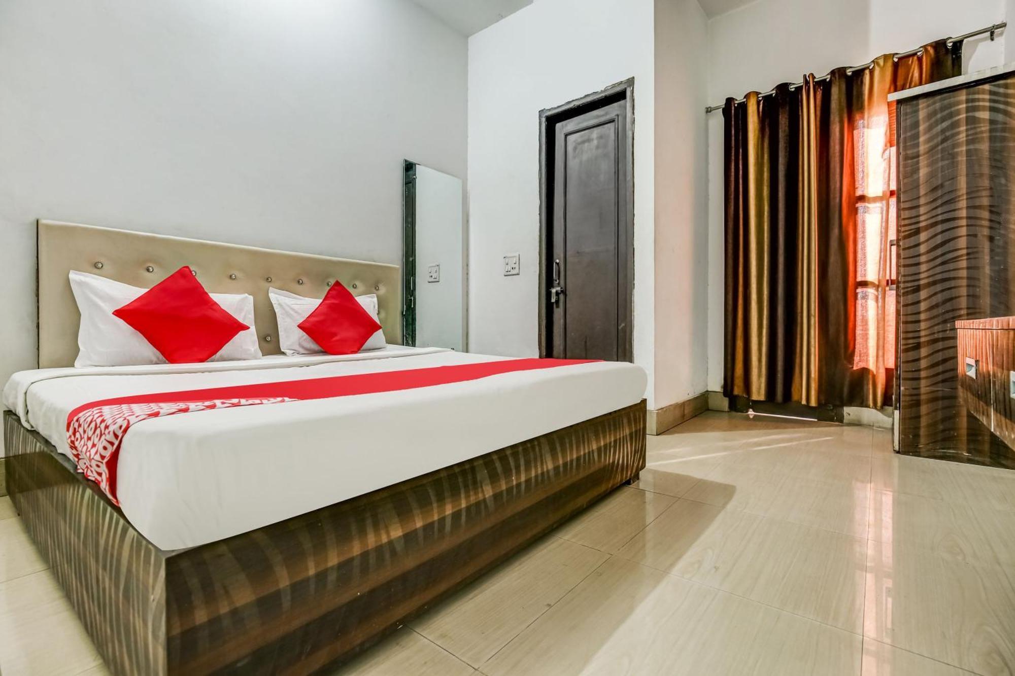 Flagship Hotel Big Boss Kurukshetra Exterior foto