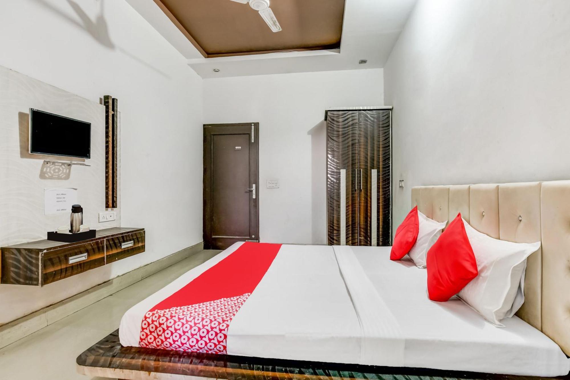 Flagship Hotel Big Boss Kurukshetra Exterior foto